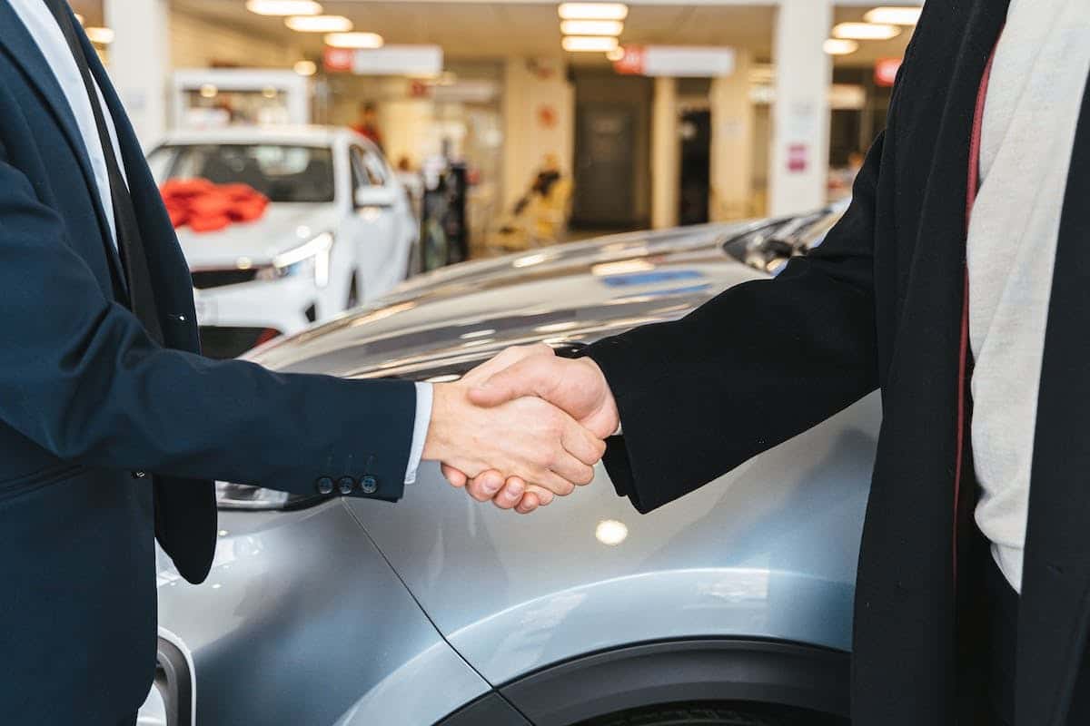 Décryptage de la TVA sur l’achat de voitures neuves et d’occasion : explications et conseils experts