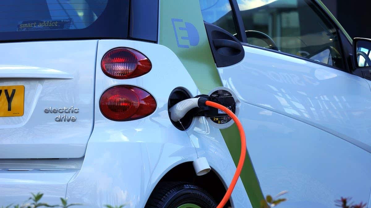 Découverte des innovations récentes en matière de voitures électriques : des tendances pour le futur